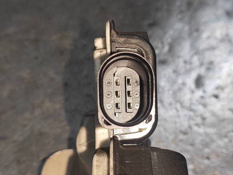 Recambio de motor cierre centralizado delantero derecho para skoda suberb (3t4) exclusive referencia OEM IAM 5N1837016C 16A5N183