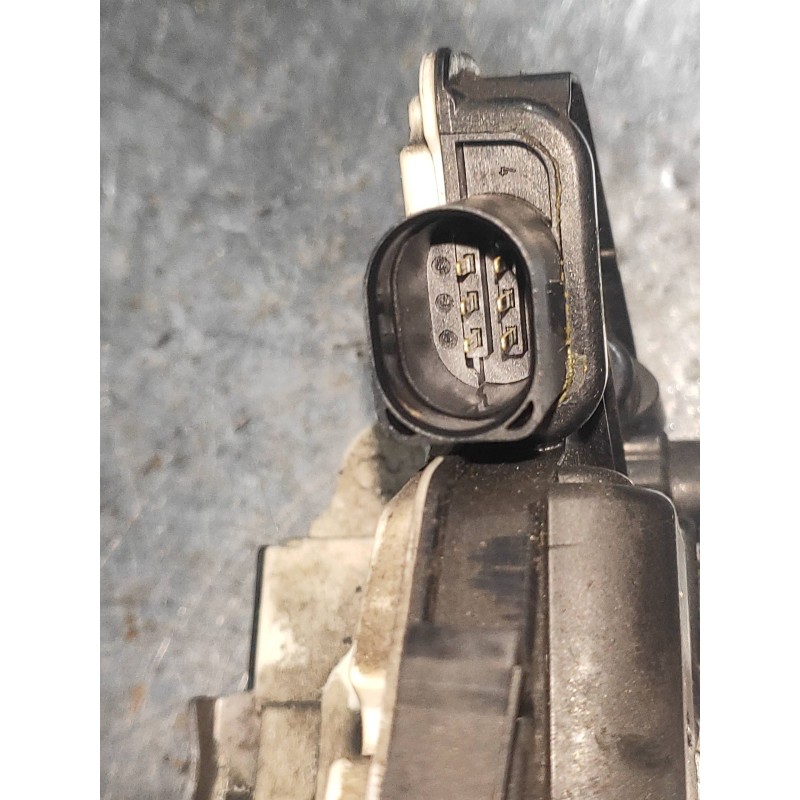 Recambio de motor cierre centralizado trasero derecho para skoda suberb (3t4) exclusive referencia OEM IAM 5N0839016D 06A5N08390