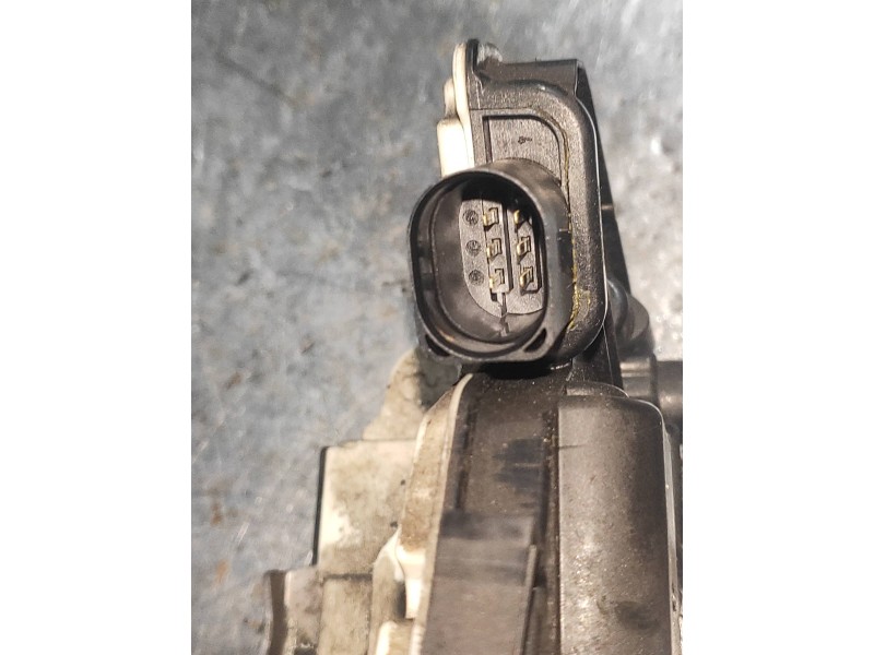 Recambio de motor cierre centralizado trasero derecho para skoda suberb (3t4) exclusive referencia OEM IAM 5N0839016D 06A5N08390