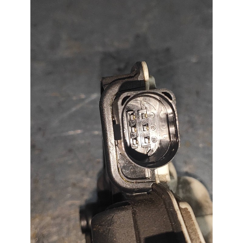 Recambio de motor cierre centralizado trasero izquierdo para skoda suberb (3t4) exclusive referencia OEM IAM 5N0839015D 05A5N083