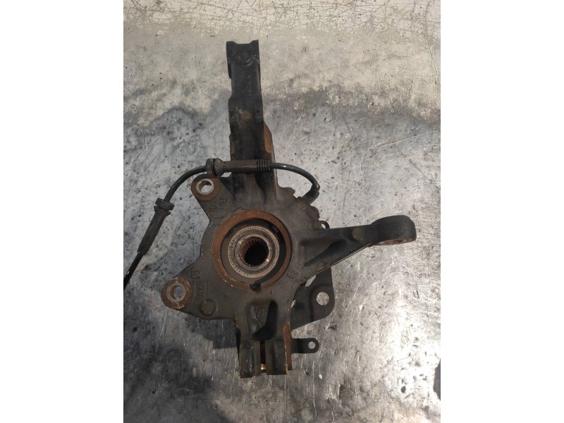 Recambio de mangueta delantera derecha para renault clio iv authentique referencia OEM IAM   