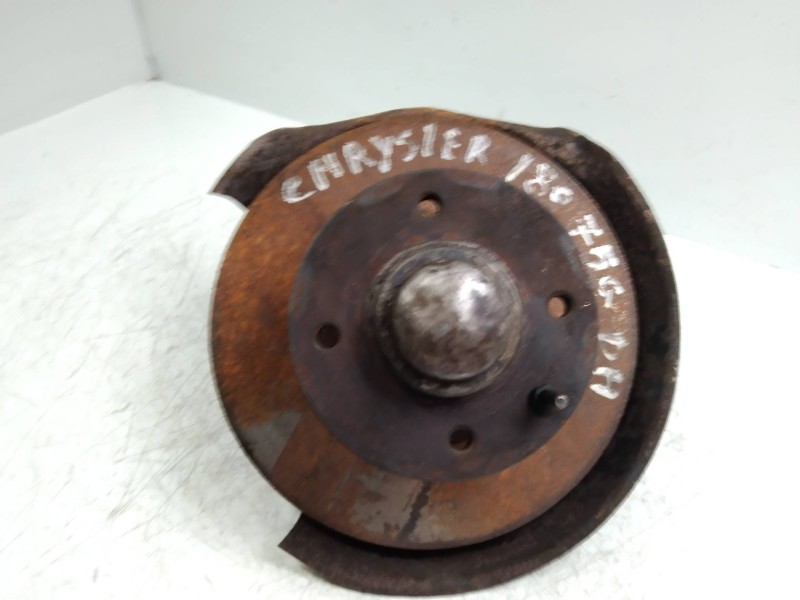 Recambio de mangueta delantera derecha para chrysler 180 referencia OEM IAM   