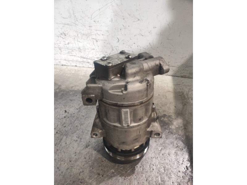Recambio de compresor aire acondicionado para renault clio iv authentique referencia OEM IAM T72629BB 926000050R 