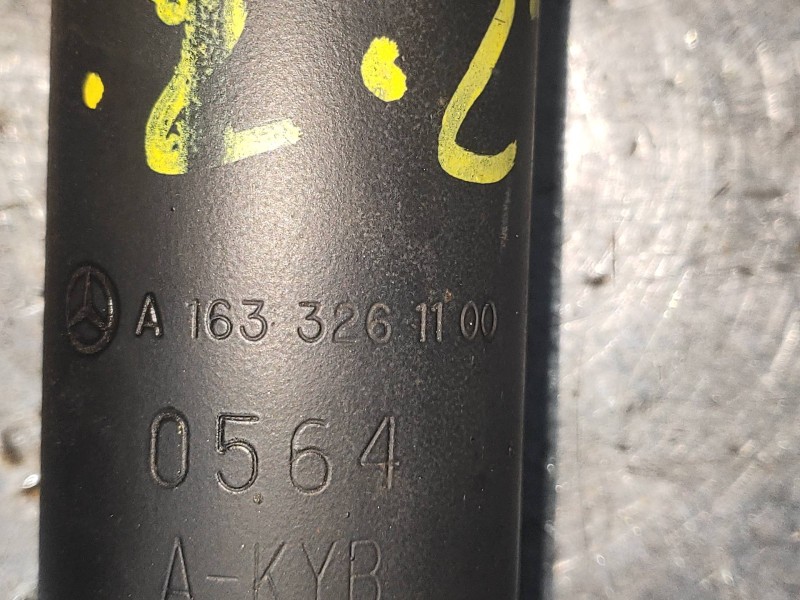 Recambio de amortiguador delantero derecho para mercedes clase m (w163) 270 cdi inspiration (163.113) referencia OEM IAM A163326