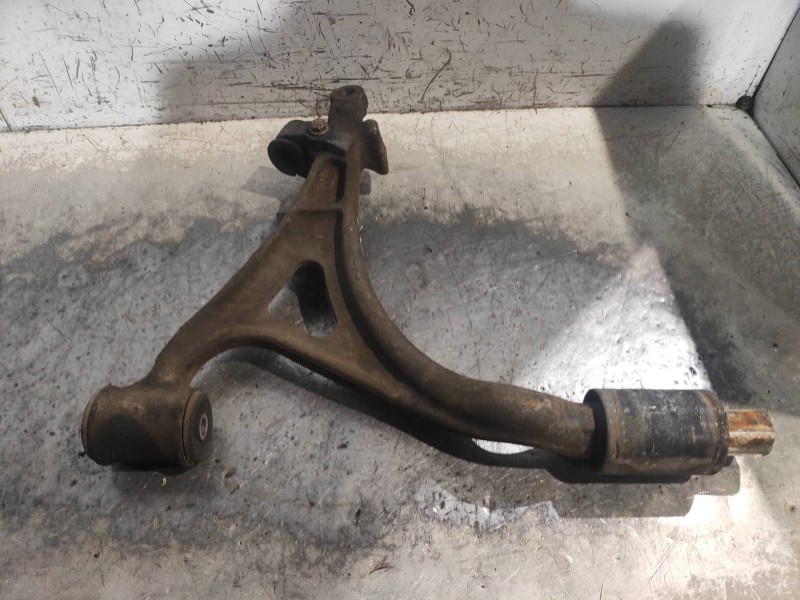 Recambio de brazo suspension inferior delantero izquierdo para mercedes clase m (w163) 270 cdi inspiration (163.113) referencia 
