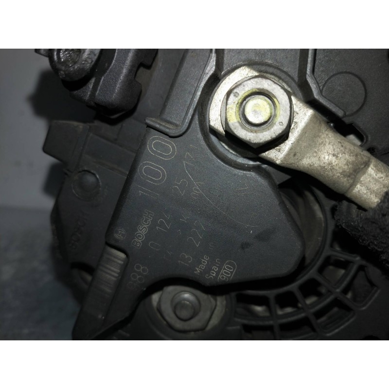 Recambio de alternador para opel corsa d cosmo referencia OEM IAM 0124225171 BOSCH 13222980 12I 16V