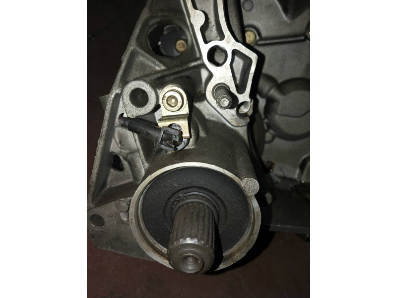 Recambio de caja cambios para volvo serie 480 es referencia OEM IAM M50407E 00011008 