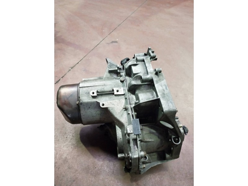 Recambio de caja cambios para volvo serie 480 es referencia OEM IAM M50407E 00011008 