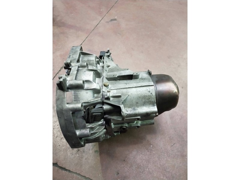 Recambio de caja cambios para volvo serie 480 es referencia OEM IAM M50407E 00011008 