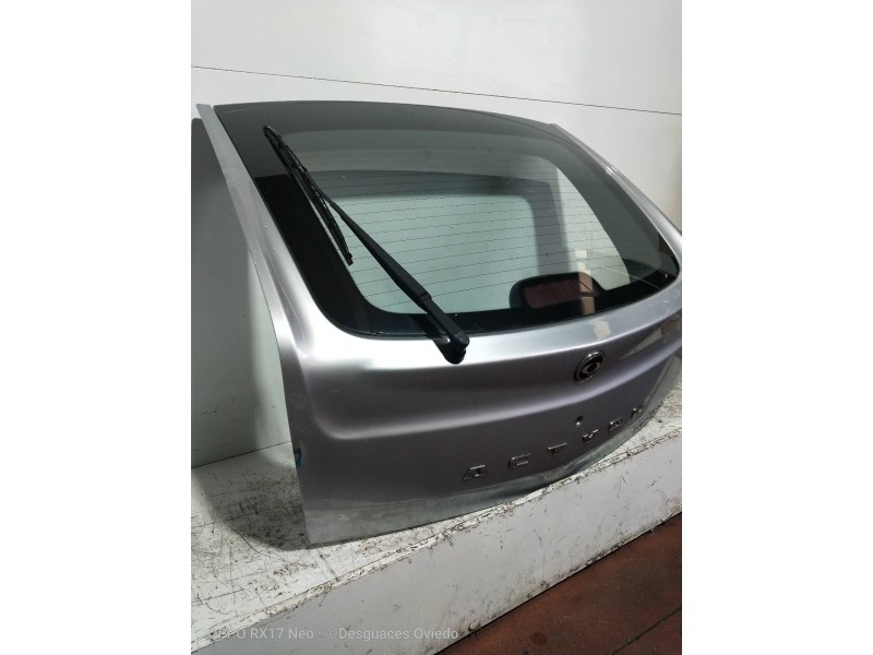 Recambio de porton trasero para ssangyong actyon 200 xdi referencia OEM IAM   