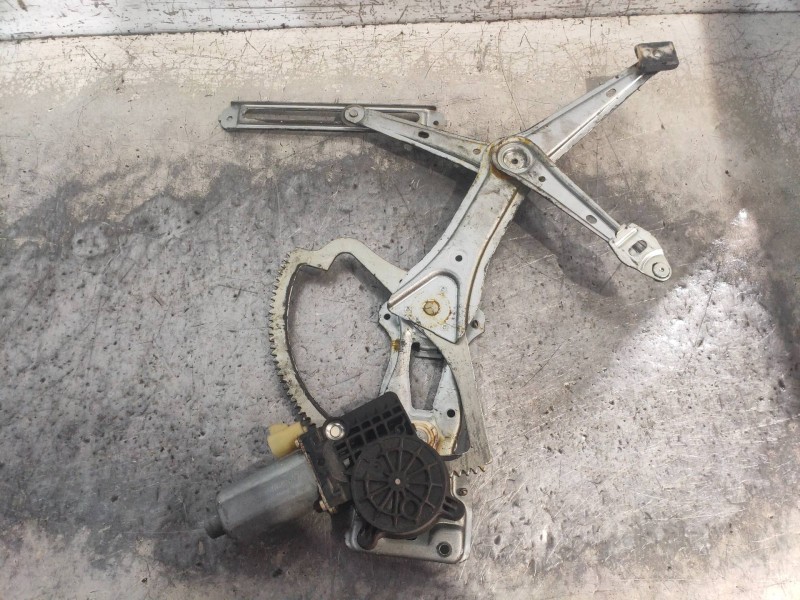 Recambio de elevalunas delantero derecho para mercedes clase m (w163) 270 cdi inspiration (163.113) referencia OEM IAM 990408101