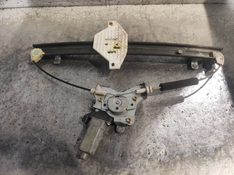 Recambio de elevalunas trasero izquierdo para ssangyong actyon 200 xdi referencia OEM IAM   