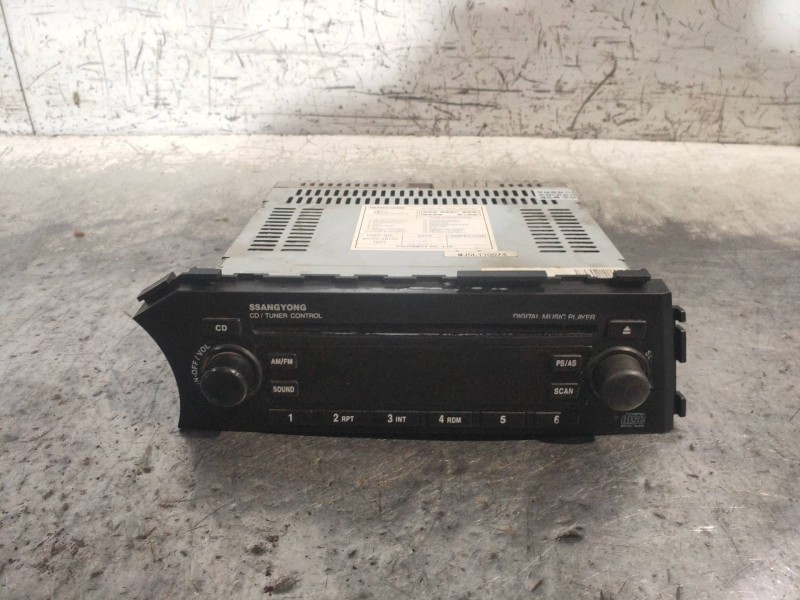 Recambio de sistema audio / radio cd para ssangyong actyon 200 xdi referencia OEM IAM MCD6000CE2  