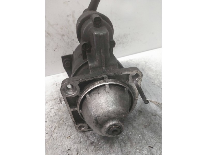 Recambio de motor arranque para peugeot 205 berlina 1.1 mito referencia OEM IAM 9000333104 BOSCH 