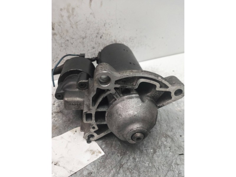 Recambio de motor arranque para peugeot 205 berlina 1.1 mito referencia OEM IAM 0001112007 BOSCH 