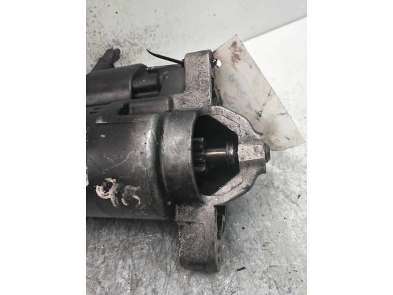 Recambio de motor arranque para peugeot 205 berlina 1.1 mito referencia OEM IAM 0001112007 BOSCH 