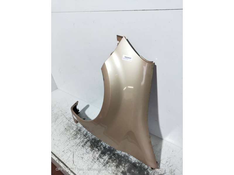 Recambio de aleta delantera izquierda para renault modus confort dynamique referencia OEM IAM   