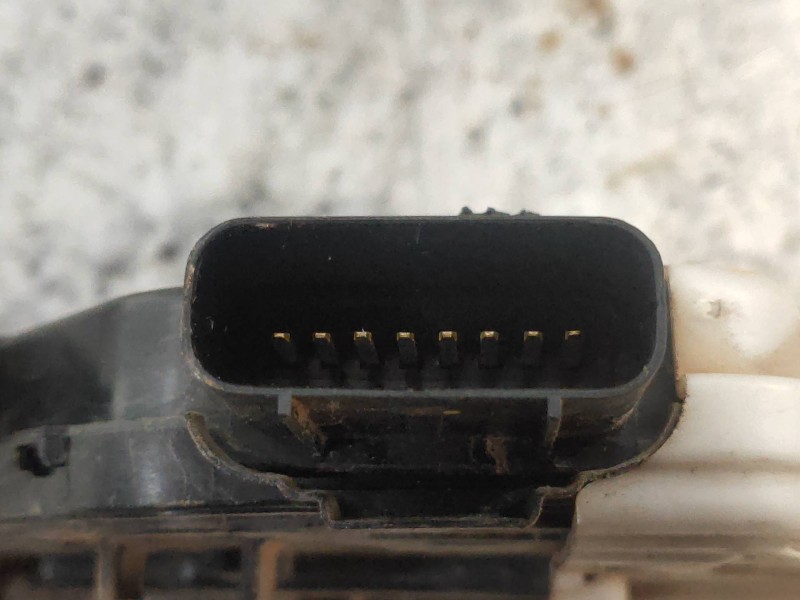 Recambio de motor cierre centralizado delantero izquierdo para hyundai santa fe (dm) tecno 4wd referencia OEM IAM 813102W010  