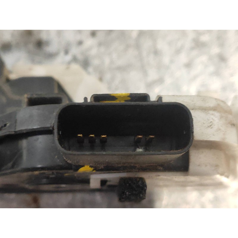 Recambio de motor cierre centralizado trasero derecho para hyundai santa fe (dm) tecno 4wd referencia OEM IAM 814202W010  