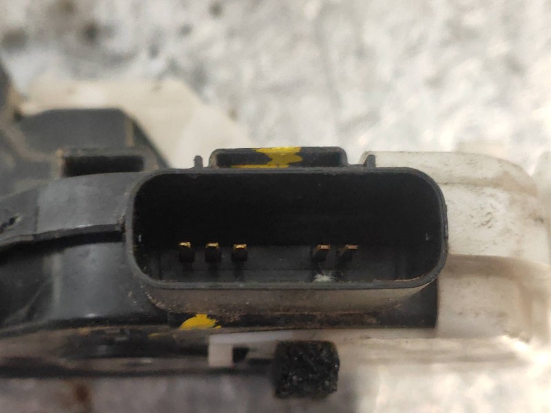 Recambio de motor cierre centralizado trasero derecho para hyundai santa fe (dm) tecno 4wd referencia OEM IAM 814202W010  