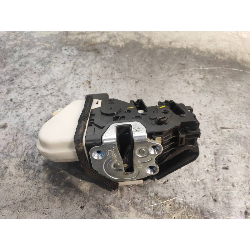 Recambio de motor cierre centralizado trasero izquierdo para hyundai santa fe (dm) tecno 4wd referencia OEM IAM 814102W010  