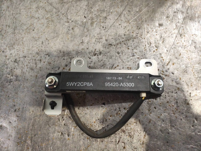 Recambio de antena para hyundai santa fe (dm) tecno 4wd referencia OEM IAM 95420A5300 5WY2CP8A 