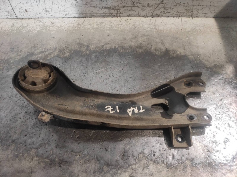Recambio de brazo suspension superior trasero izquierdo para hyundai santa fe (dm) tecno 4wd referencia OEM IAM 552702W150  