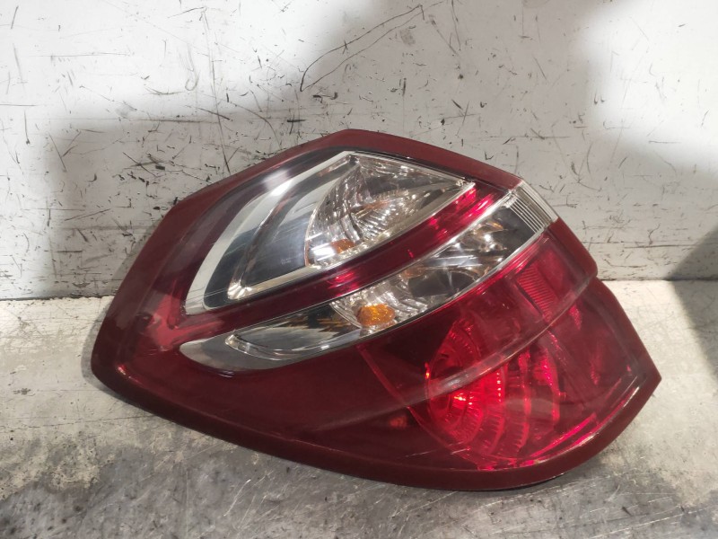 Recambio de piloto trasero izquierdo para subaru legacy familiar/outback b13 (bp) 2.0 diesel cat referencia OEM IAM   