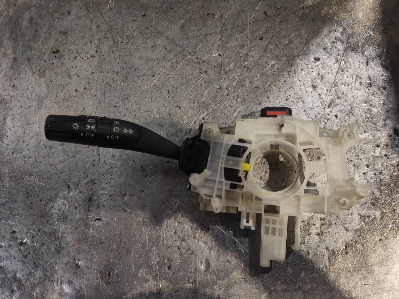 Recambio de mando luces para subaru legacy familiar/outback b13 (bp) 2.0 diesel cat referencia OEM IAM   