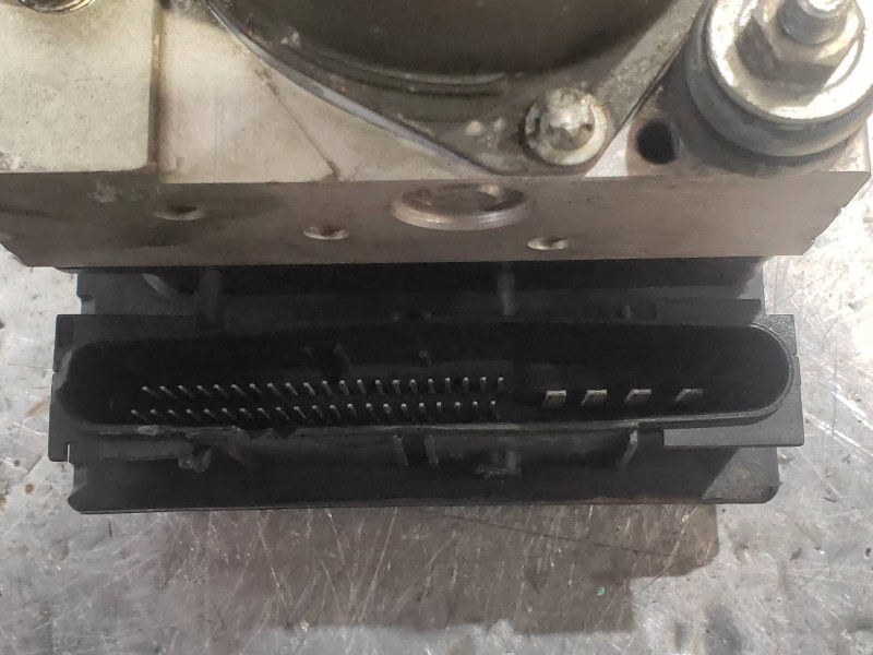 Recambio de abs para subaru legacy familiar/outback b13 (bp) 2.0 diesel cat referencia OEM IAM 0265234662 27536AG250 0265950813