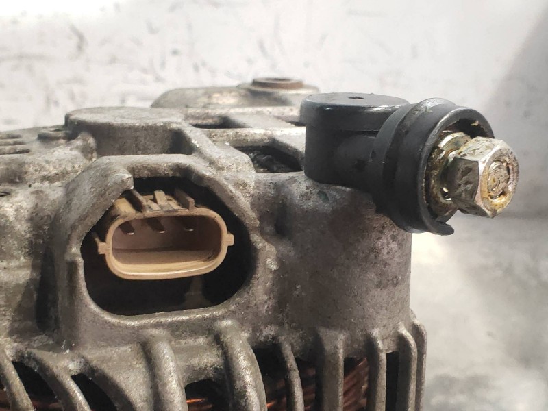 Recambio de alternador para subaru legacy familiar/outback b13 (bp) 2.0 diesel cat referencia OEM IAM 23700AA590 A3TG4381 