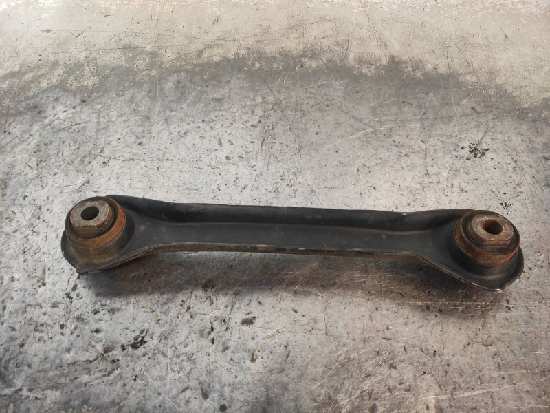 Recambio de brazo suspension superior trasero derecho para subaru legacy familiar/outback b13 (bp) 2.0 diesel cat referencia OEM