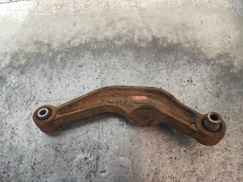 Recambio de brazo suspension superior trasero izquierdo para subaru legacy familiar/outback b13 (bp) 2.0 diesel cat referencia O