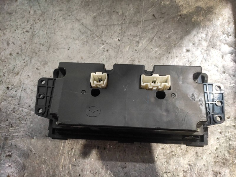 Recambio de mando calefaccion / aire acondicionado para mazda 6 lim. (gh) 2.0 crtd 140cv active (5-ptas.) referencia OEM IAM T10