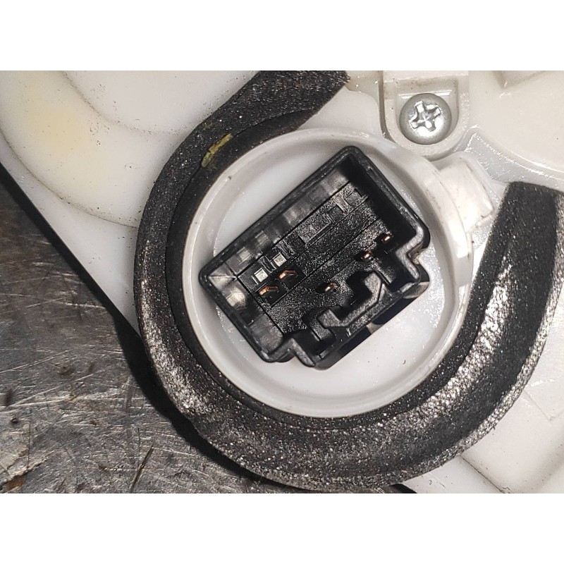 Recambio de motor cierre centralizado delantero derecho para mazda 6 lim. (gh) 2.0 crtd 140cv active (5-ptas.) referencia OEM IA