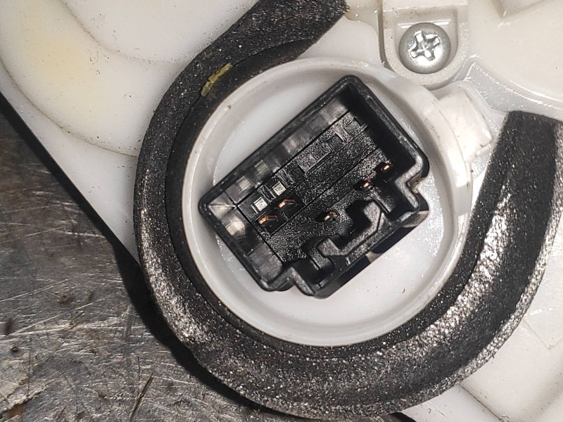 Recambio de motor cierre centralizado delantero derecho para mazda 6 lim. (gh) 2.0 crtd 140cv active (5-ptas.) referencia OEM IA