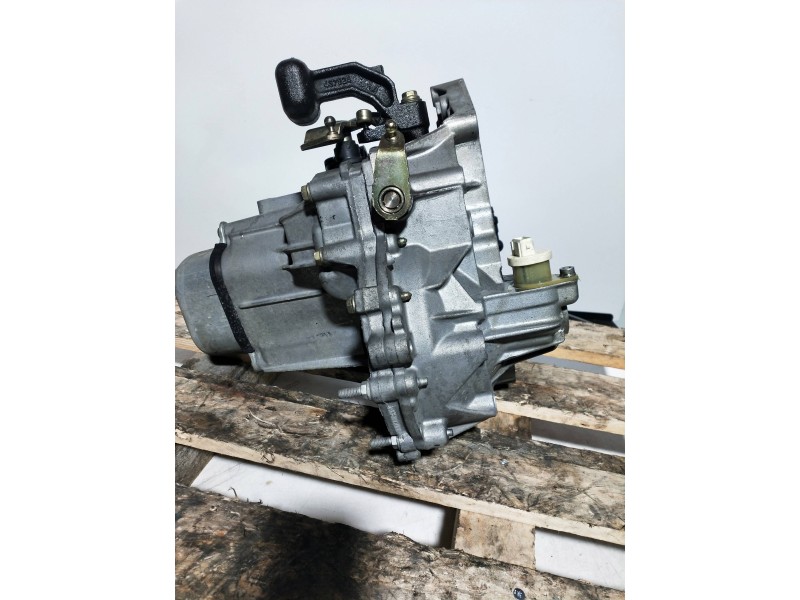 Recambio de caja cambios para citroen c3 1.4 sx referencia OEM IAM 20CF15 0025222 