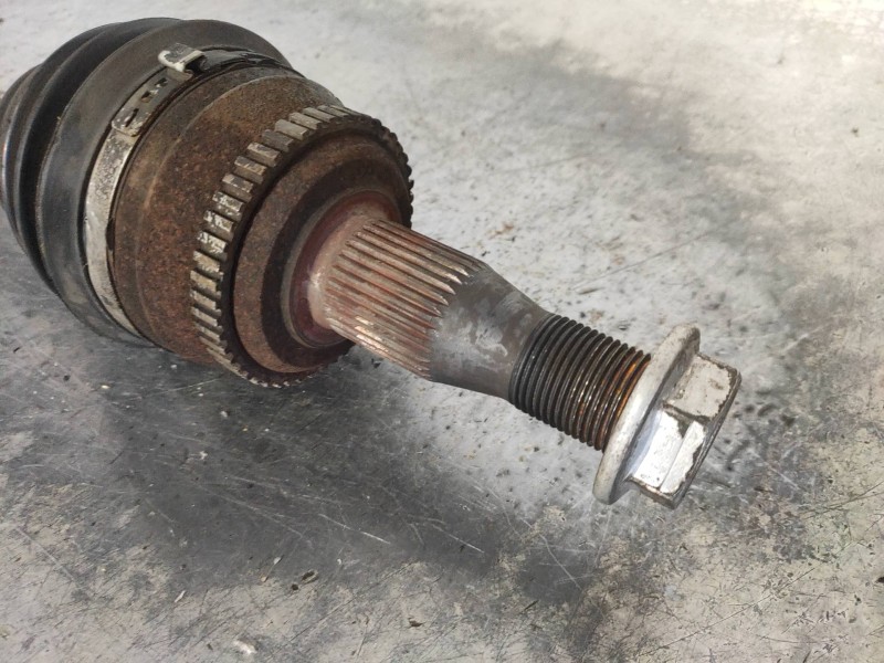 Recambio de transmision delantera derecha para chrysler 300 m (lr) 2.7 v6 referencia OEM IAM P04593500AC  