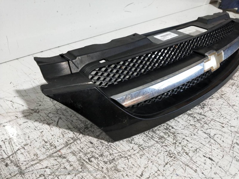 Recambio de rejilla delantera para chevrolet lacetti cdx referencia OEM IAM   