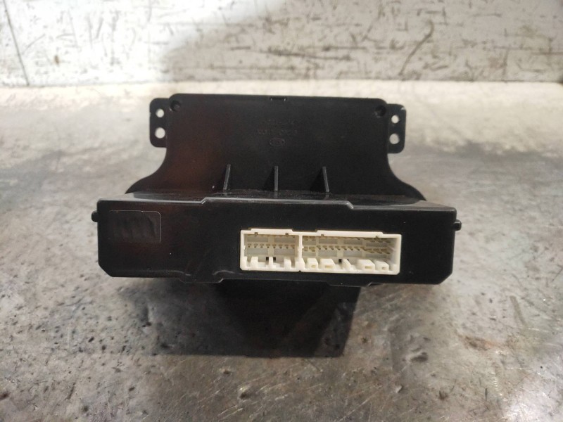 Recambio de mando calefaccion / aire acondicionado para kia carens (un) active referencia OEM IAM 972501D760  