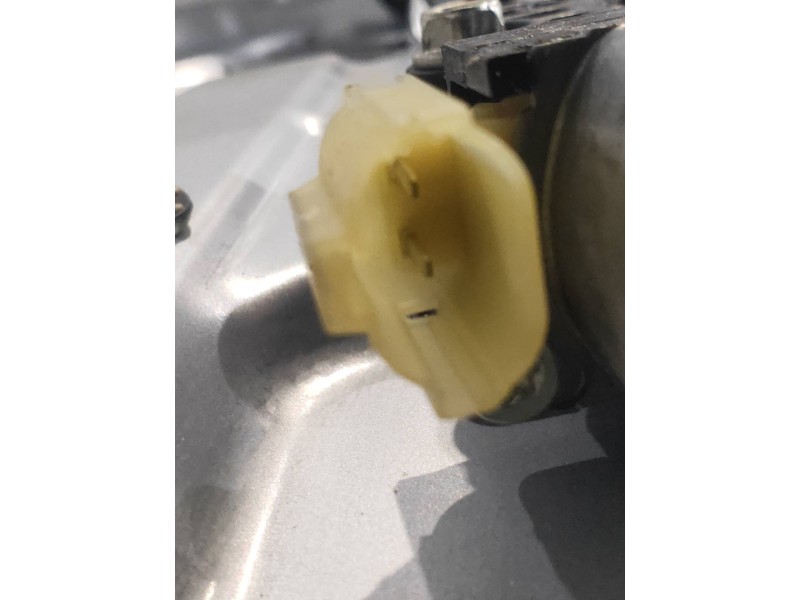 Recambio de elevalunas delantero derecho para kia carens (un) active referencia OEM IAM 824801D230  