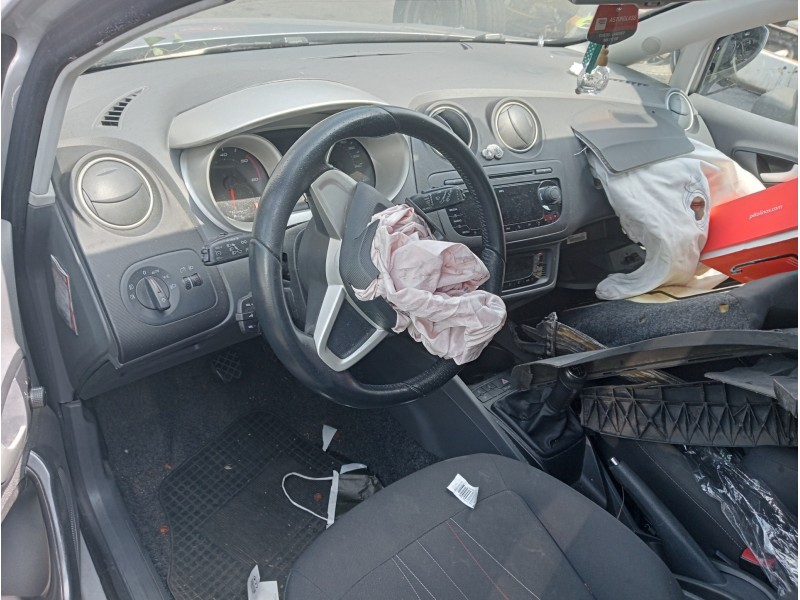 seat ibiza (6j5) del año 2012