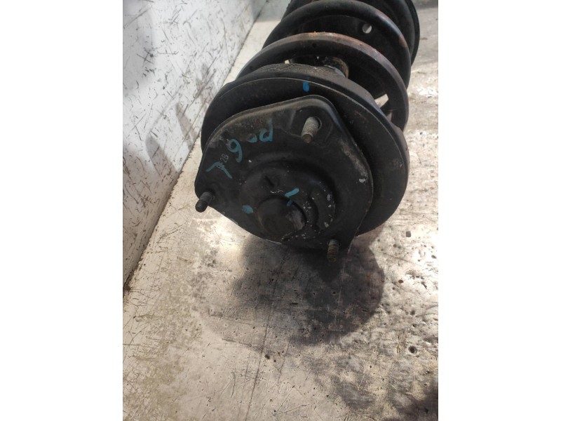 Recambio de amortiguador delantero izquierdo para kia carens (un) active referencia OEM IAM 546511D200  