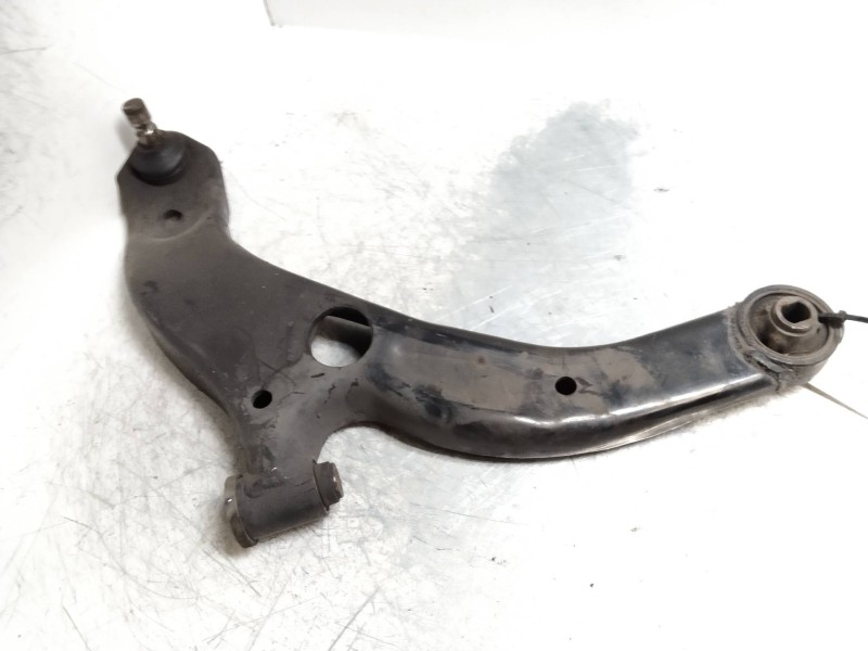 Recambio de brazo suspension inferior delantero izquierdo para mazda premacy (cp) td active referencia OEM IAM   