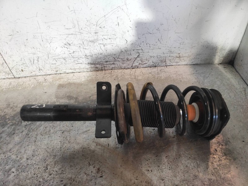 Recambio de amortiguador delantero izquierdo para renault clio iii rs referencia OEM IAM 8200440614 03061000874 