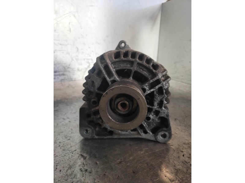 Recambio de alternador para renault clio iii rs referencia OEM IAM 0124425039 8200518409 