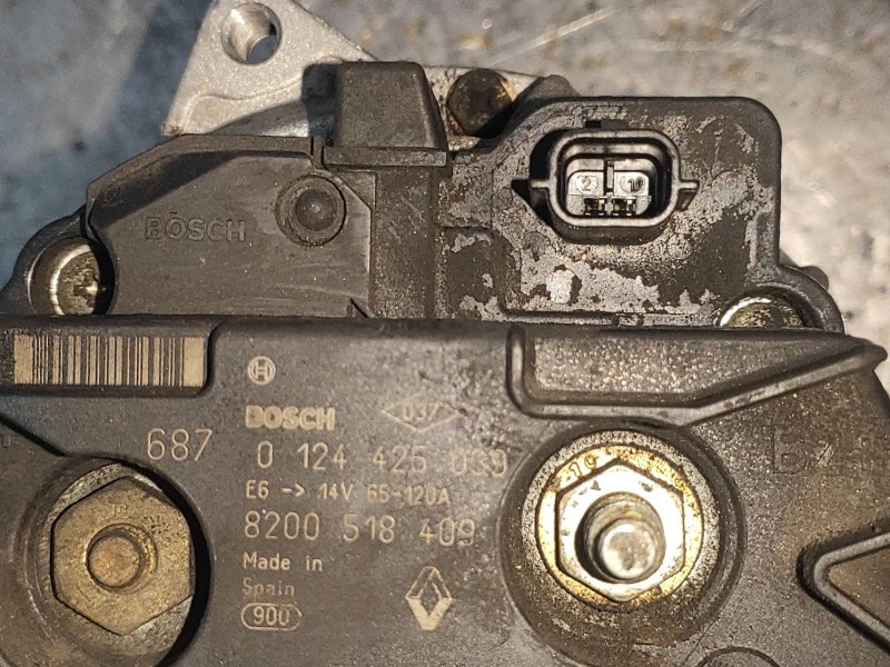 Recambio de alternador para renault clio iii rs referencia OEM IAM 0124425039 8200518409 