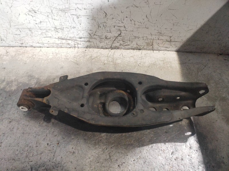 Recambio de brazo suspension inferior trasero izquierdo para mercedes clase clk (w209) coupe 240 (209.361) referencia OEM IAM   