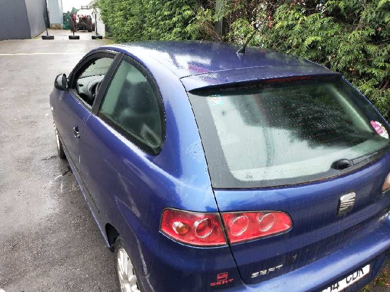 seat ibiza (6l1) del año 2003