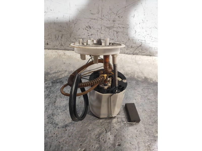 Recambio de bomba combustible para audi a4 cabrio (8h) 3.0 quattro referencia OEM IAM A2C53103689 8F0919051B 